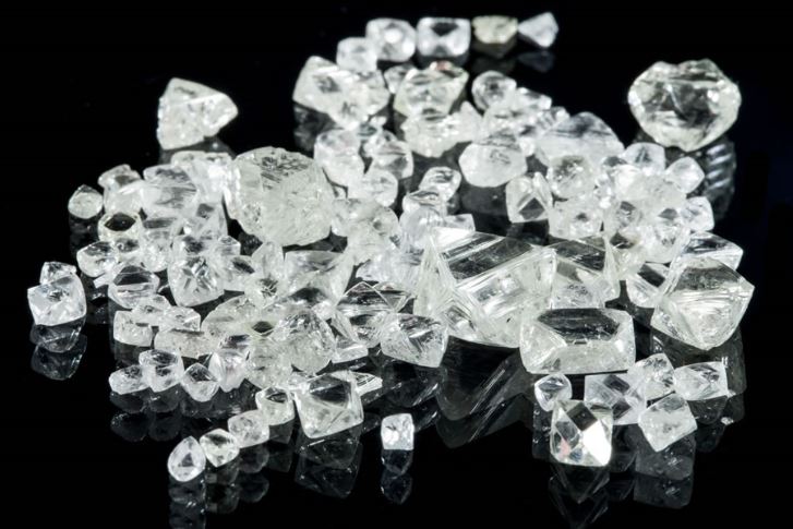 A selection of roiugh diamonds recovered from the Chidliak Diamond project on Baffin Island, 120 kn northeast of Iqualuit, Nunavut, Canada. Source: Peregrine Diamonds Ltd.
