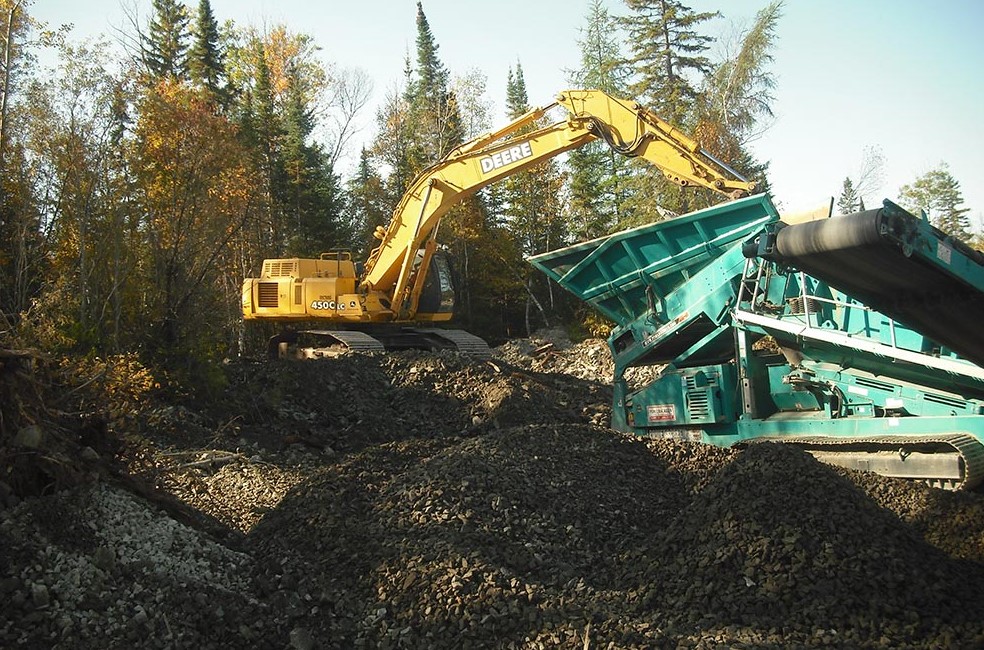 Canada Silver drills 74 g/t AuEq over 0.5m of at Castle East, Ontario thumbnail